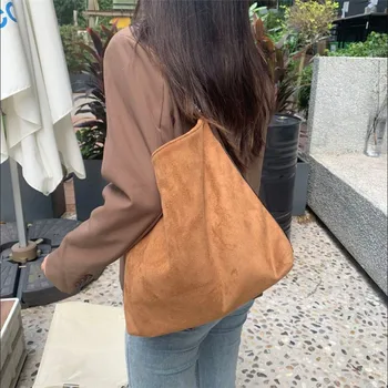 Новая зимняя винтажная повседневная женская сумка-мешок средней вместимости из мягкой искусственной замши, женская сумка через плечо, большие сумки коричневого цвета