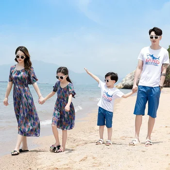 Летняя одежда для семьи, пляжное платье для мамы и дочки, Хлопковая футболка для папы и сына, Шорты, праздничная одежда для пары, путешествие на море
